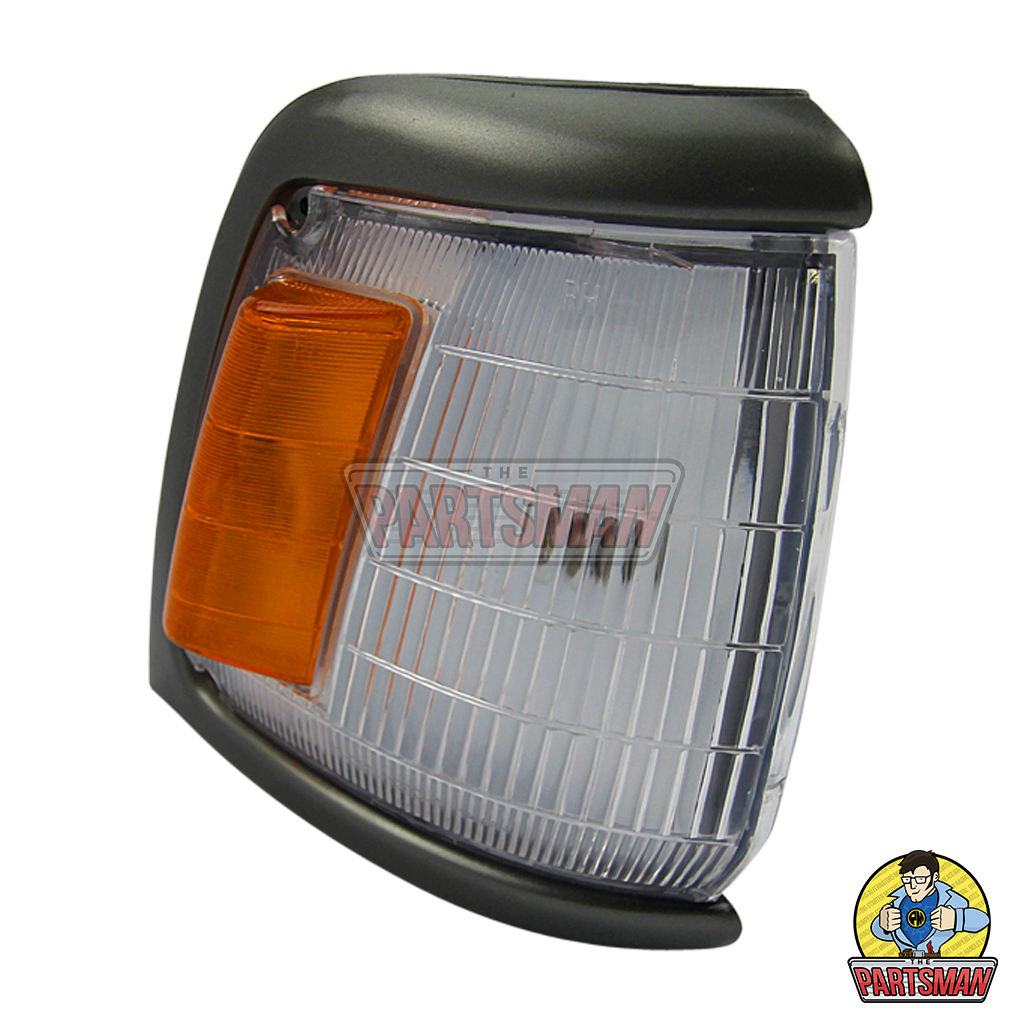 TOYOTA HILUX CORNER LIGHT HILUX 85 90 SERIES 2WD 9/888/97 The